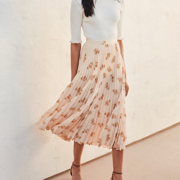 Joie Dresses & Skirts - NWT Joie Midi Skirt Pleated Blush Floral Size 8